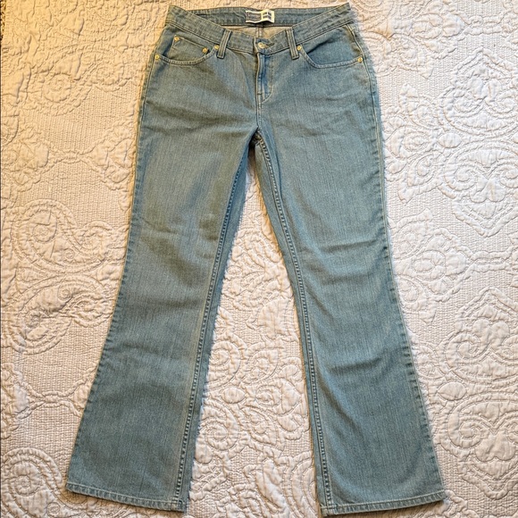 NWOT Women’s Levi Strauss Signature Low Rise Bootcut Jeans Misses Size 8 Blue - Picture 4 of 8
